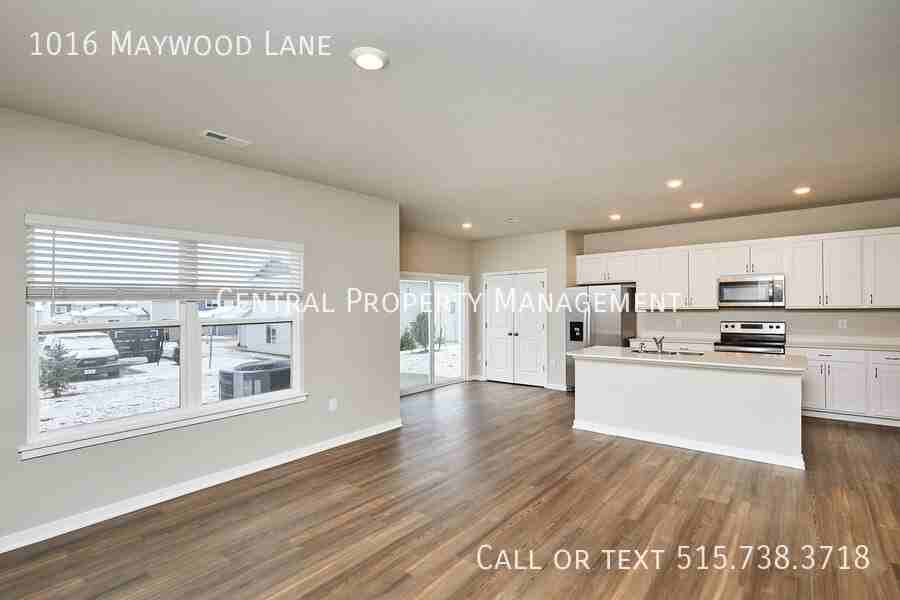 1016 Maywood Ln - Photo 7 of 29