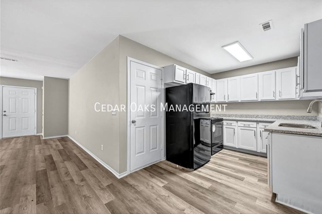 4346 W Thrasher Dr - Photo 6 of 35