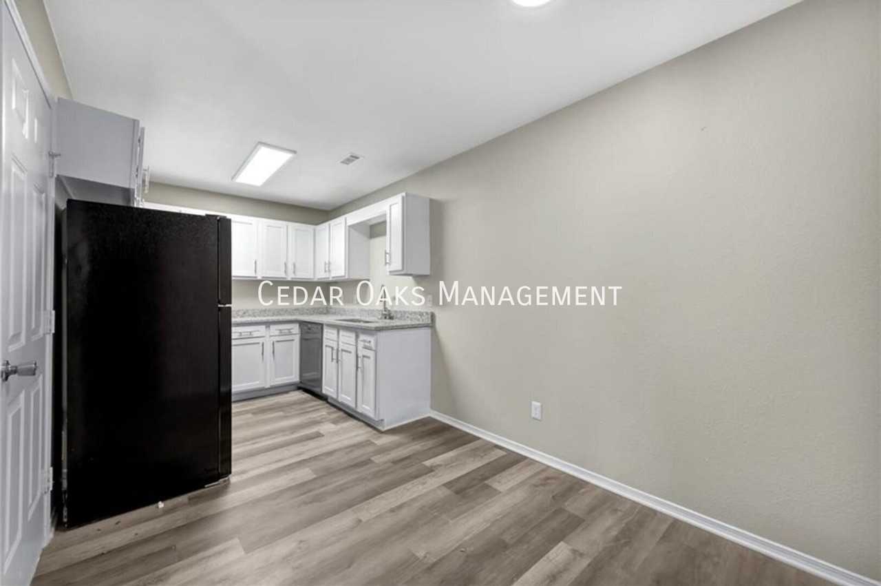 4346 W Thrasher Dr - Photo 7 of 35