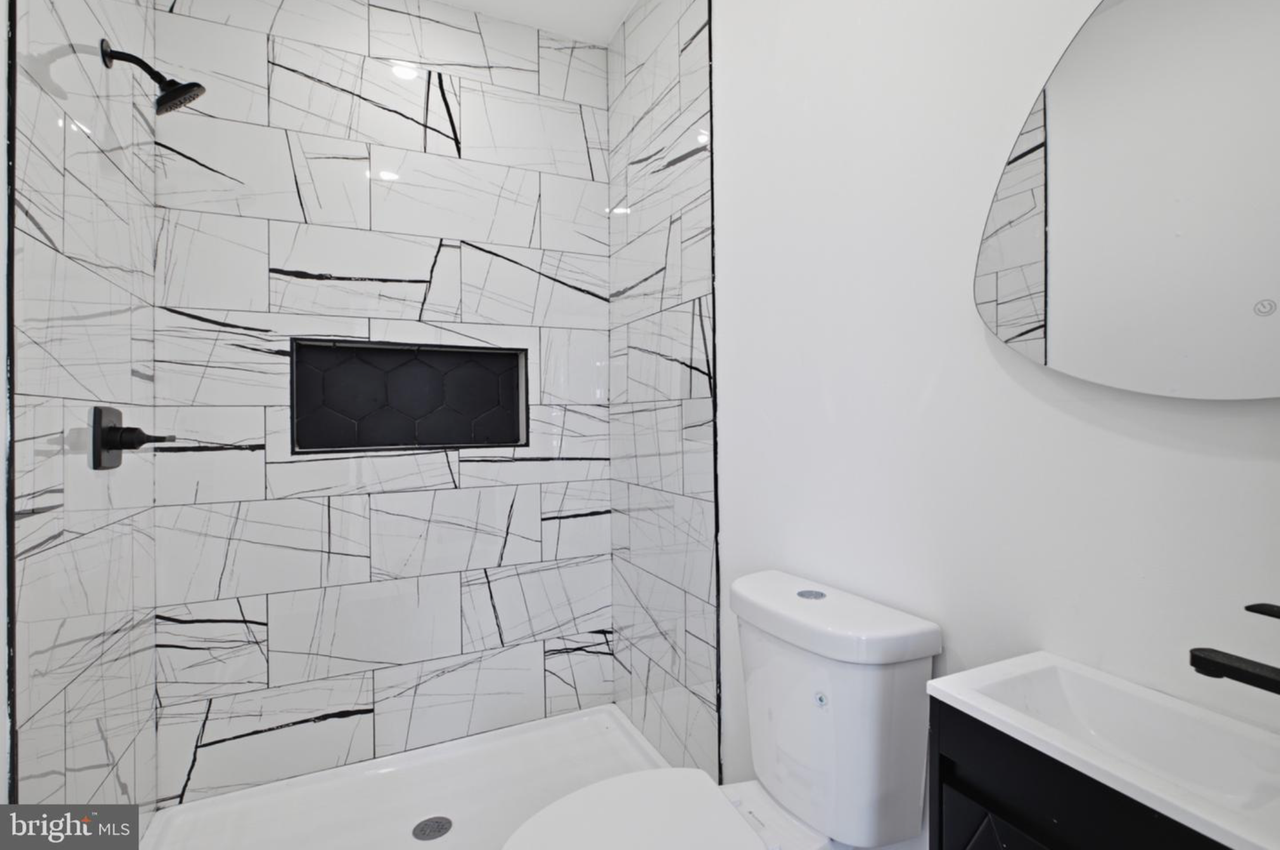 349 N 62nd St #3 - Photo 4 of 15