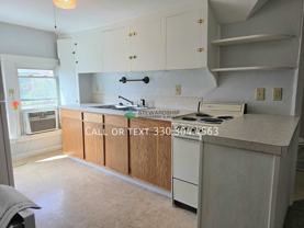 535 W Maple St #3 - Photo 1 of 1