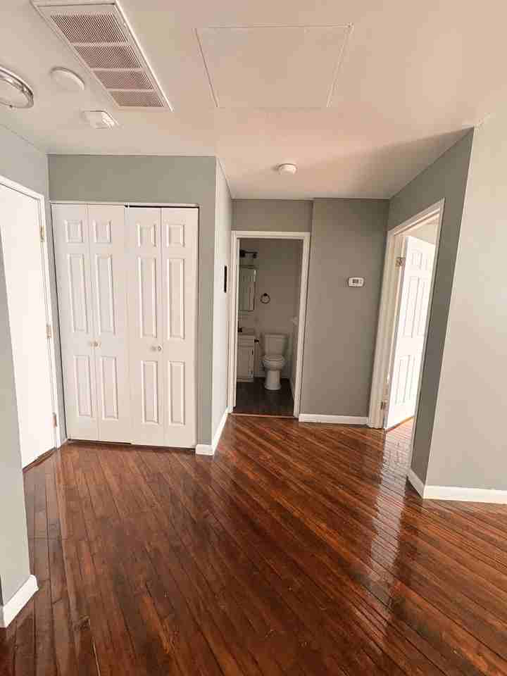 555 Pearl St #302 - Photo 3 of 7