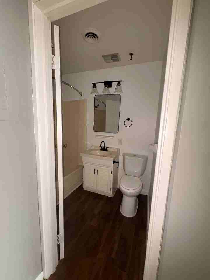 555 Pearl St #302 - Photo 6 of 7