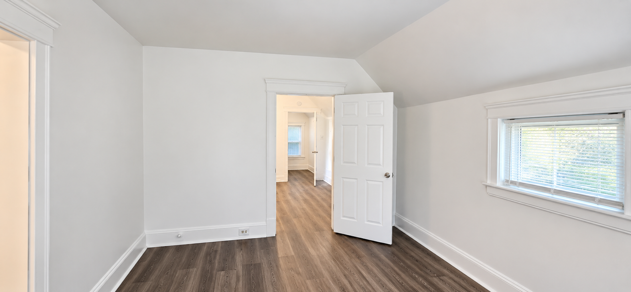 9522 Dunlap Avenue - Photo 6 of 6