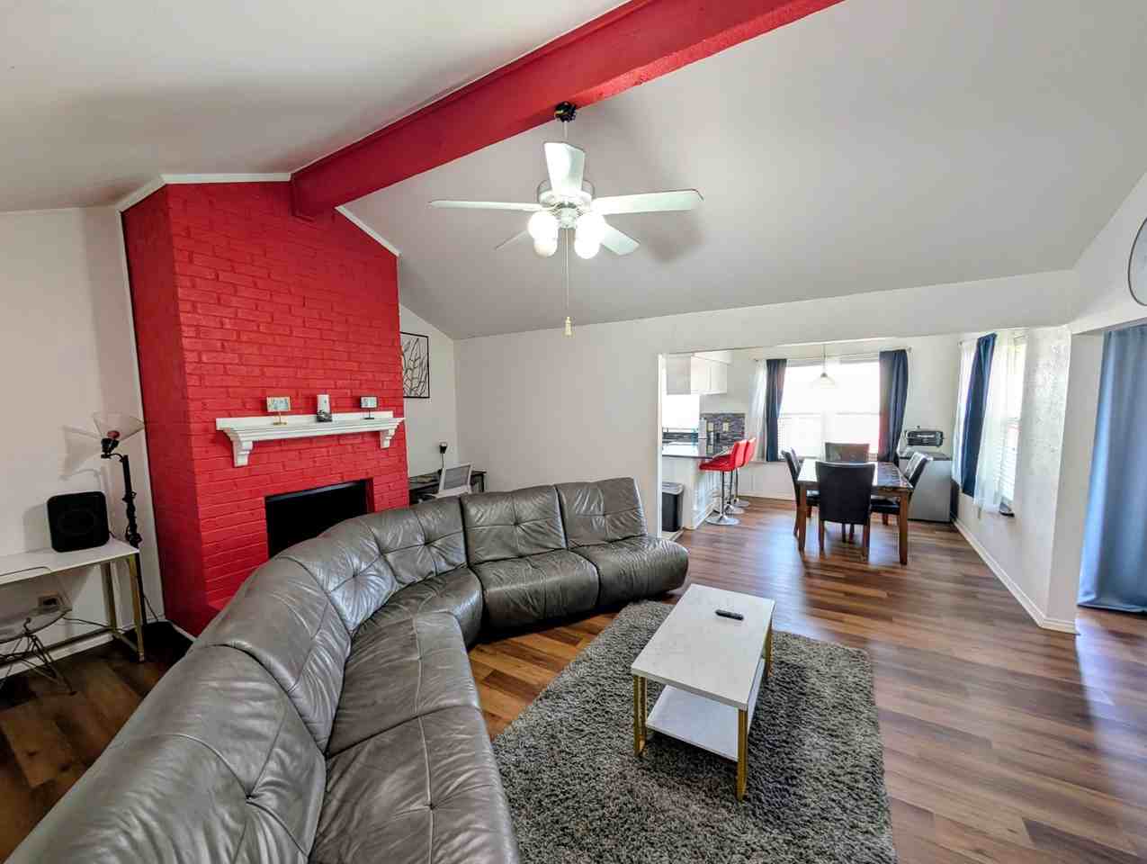 Oak Leaf Dr - Photo 4 of 6