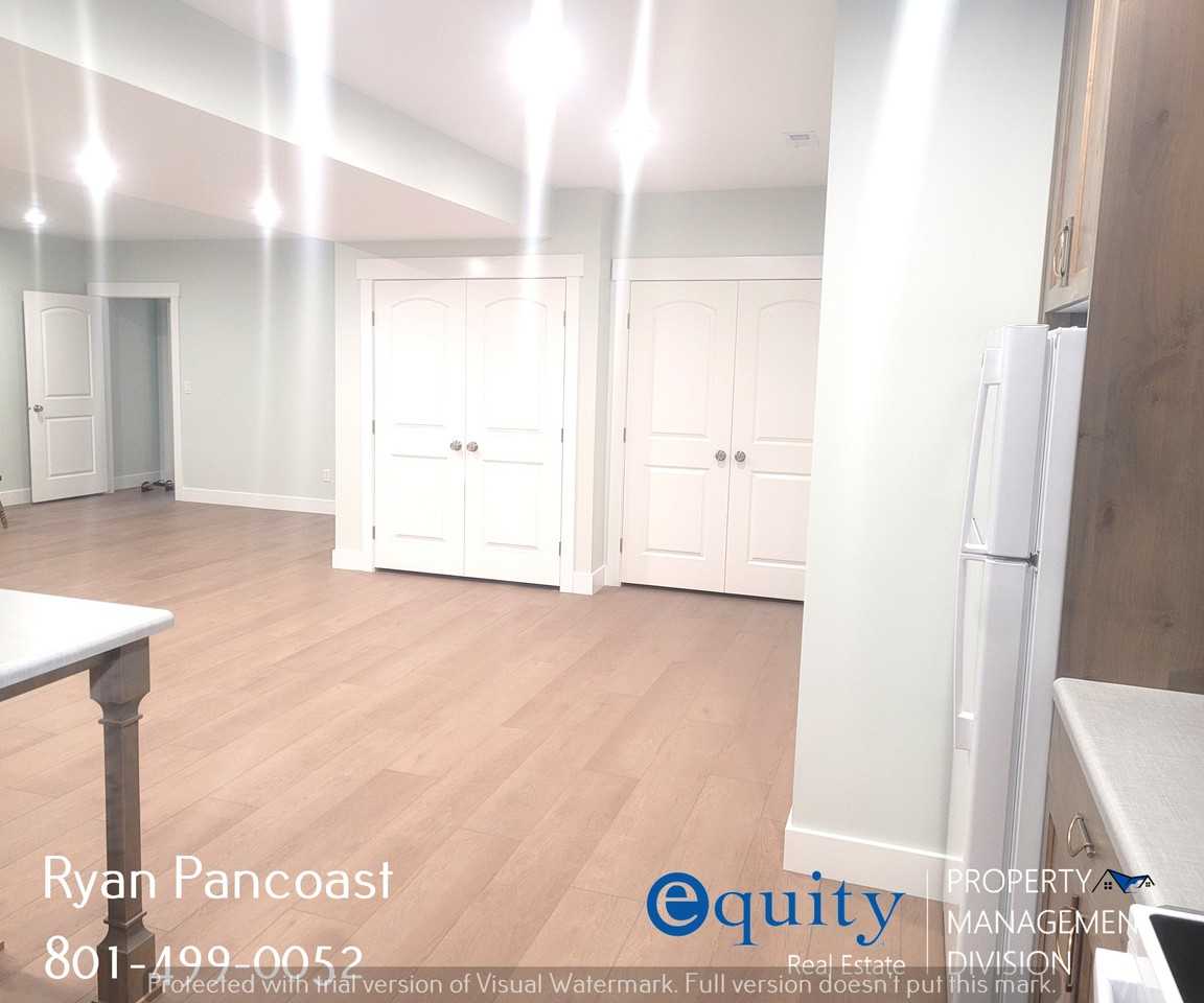 3076 N 325 W #1 - Photo 6 of 22