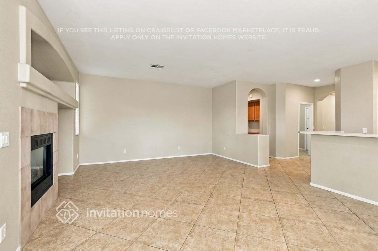 1016 Barberton Ct - Photo 6 of 17
