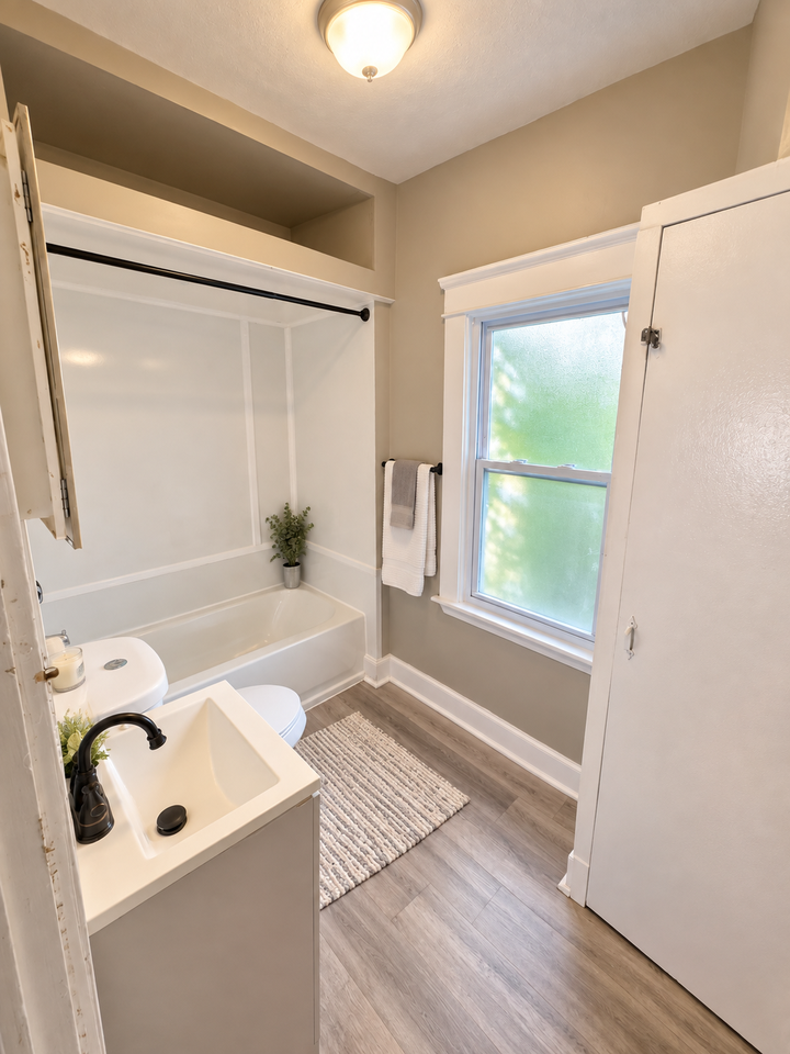 3213 Louisiana Avenue, Unit Upper #2 - Photo 4 of 9