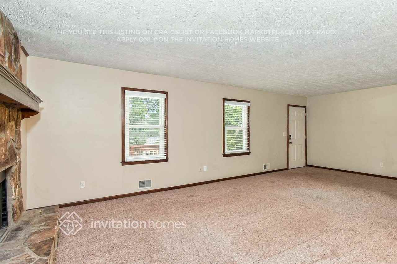 266 Farm Ridge Dr Ne - Photo 5 of 18