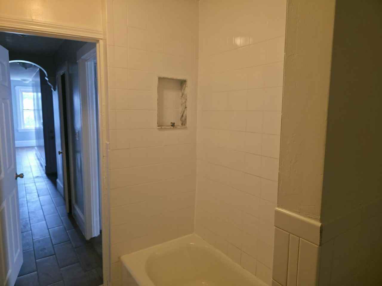111-19 Inwood Street, Unit Main - Photo 3 of 5