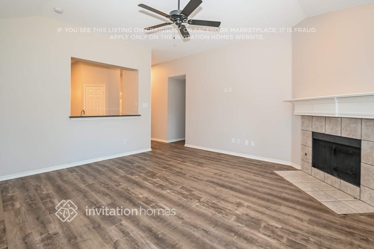 1003 Kelsey Ct - Photo 2 of 16