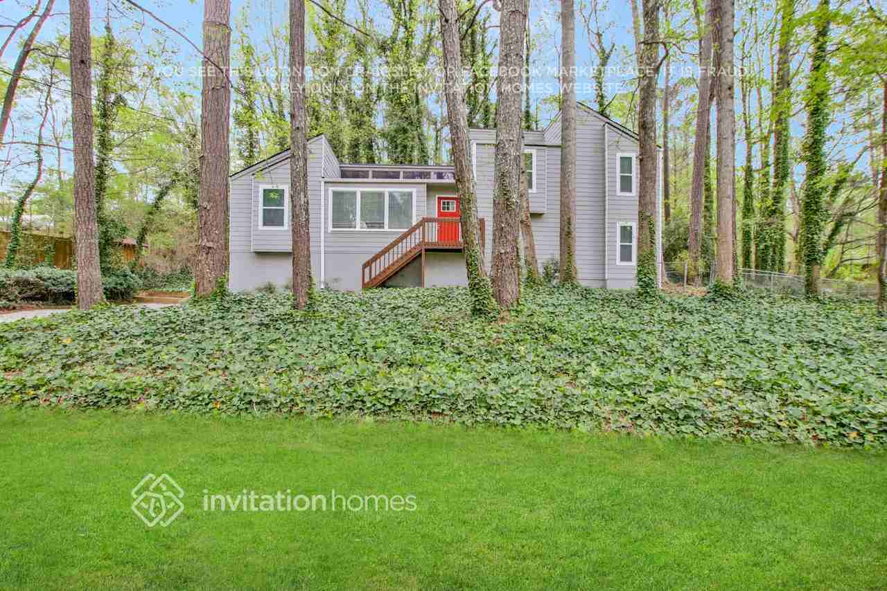 2980 Wayward Dr - Photo 2 of 24
