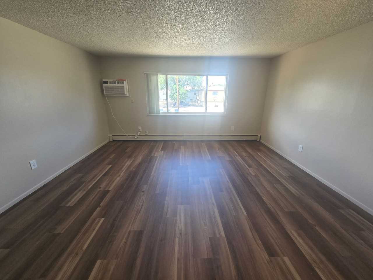 1691 Moore Ave #07 - Photo 5 of 17