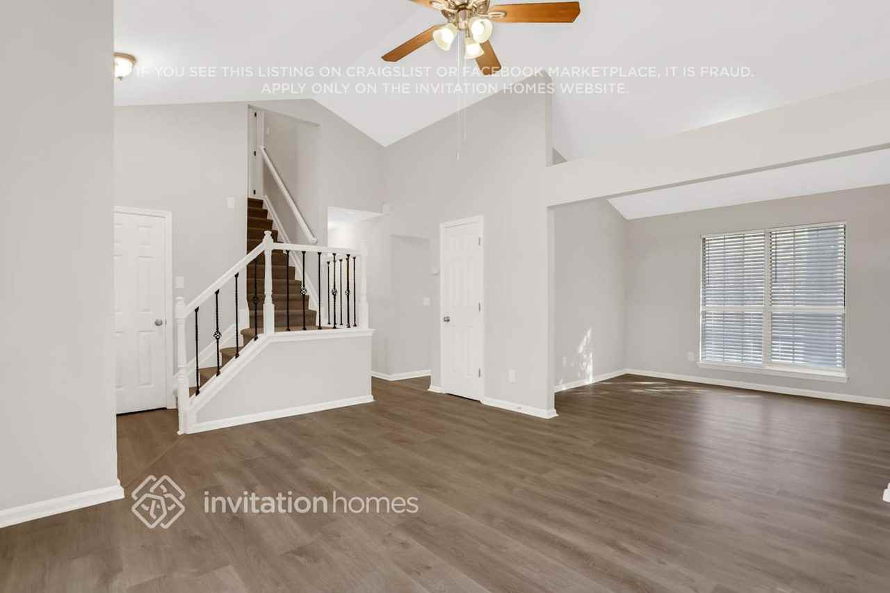 2771 Treehouse Ln - Photo 5 of 21