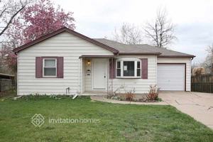 featured image of 1740 W Crestline Dr