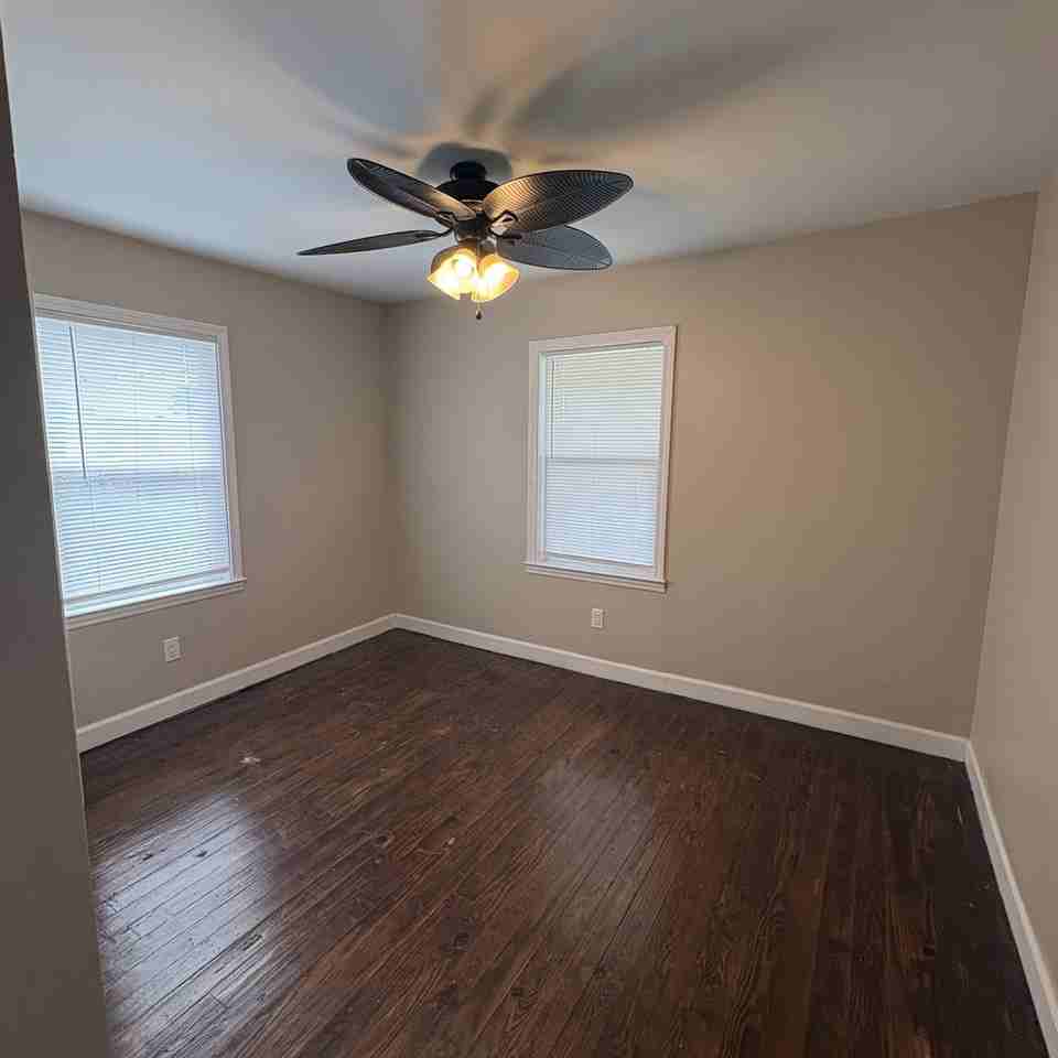 4202 Whitlock St - Photo 4 of 12