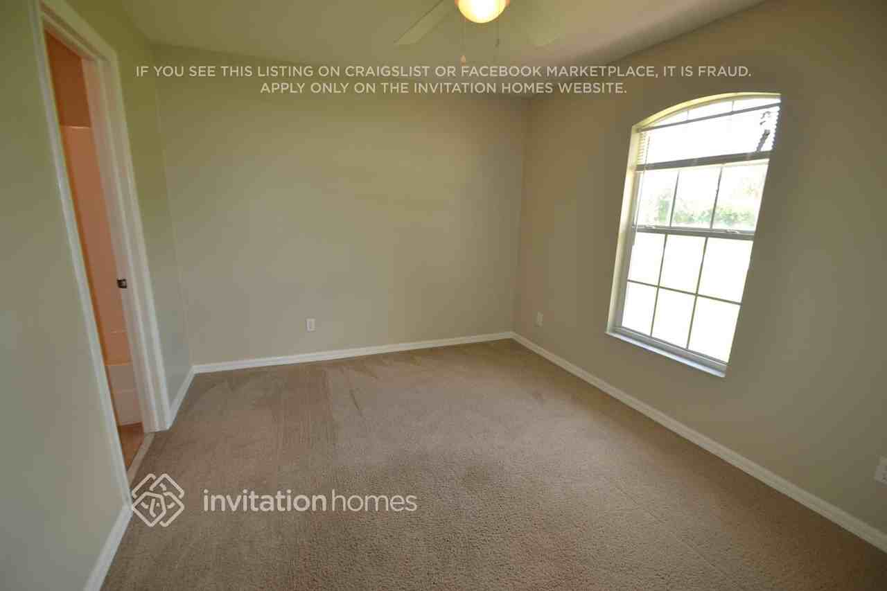 3503 Sw 12th Ave - Photo 4 of 9