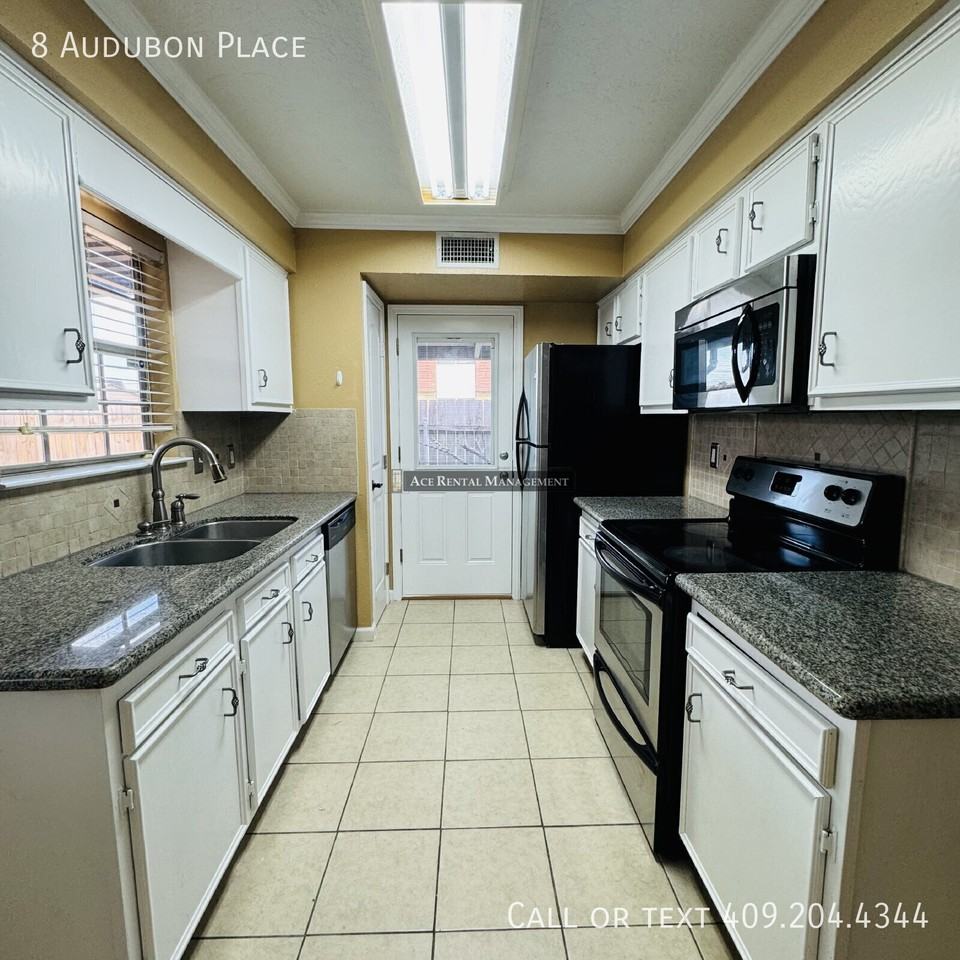 8 Audubon Pl - Photo 5 of 18