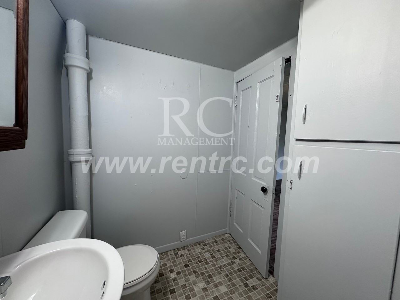 1226 Freeman St - Photo 5 of 17