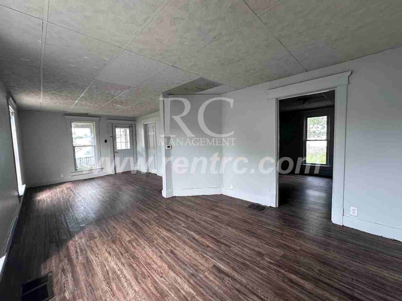 1226 Freeman St - Photo 7 of 17
