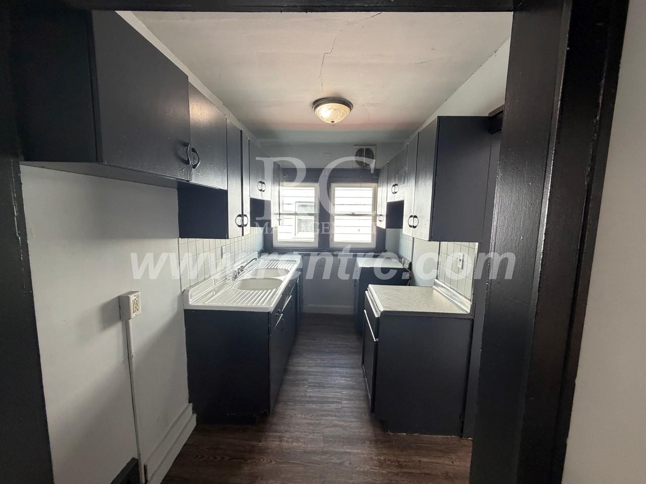 26 Delaware Ave - Photo 2 of 12