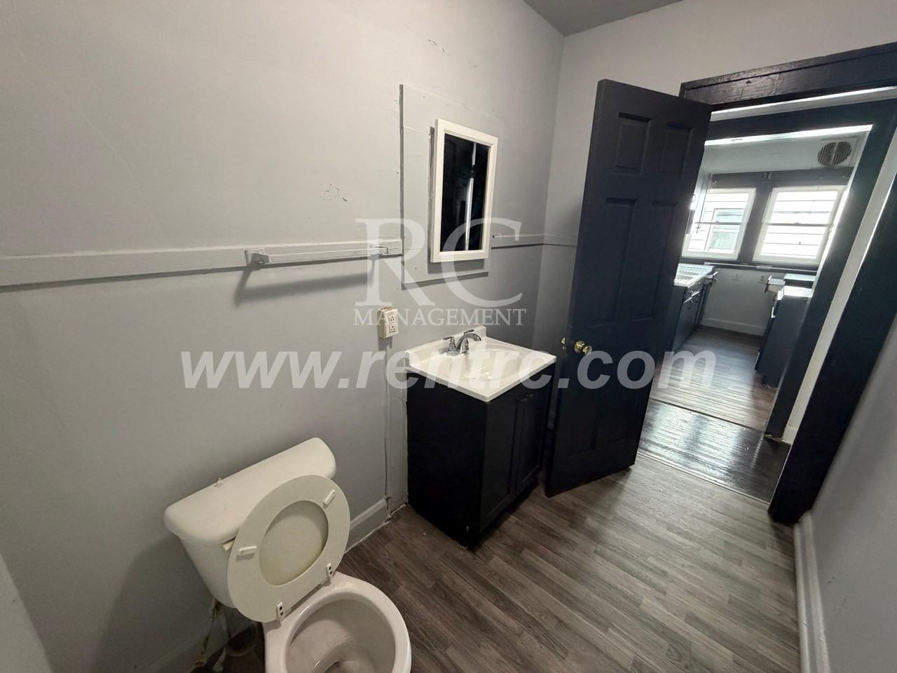 26 Delaware Ave - Photo 4 of 12