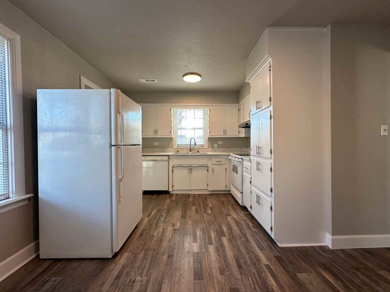 4221 Jenny Lind Rd - Photo 6 of 17