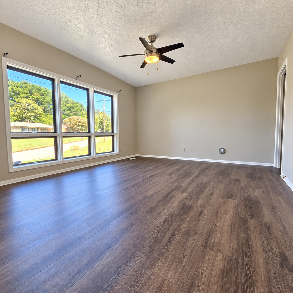 4511 Austin Ave Nw - Photo 2 of 18