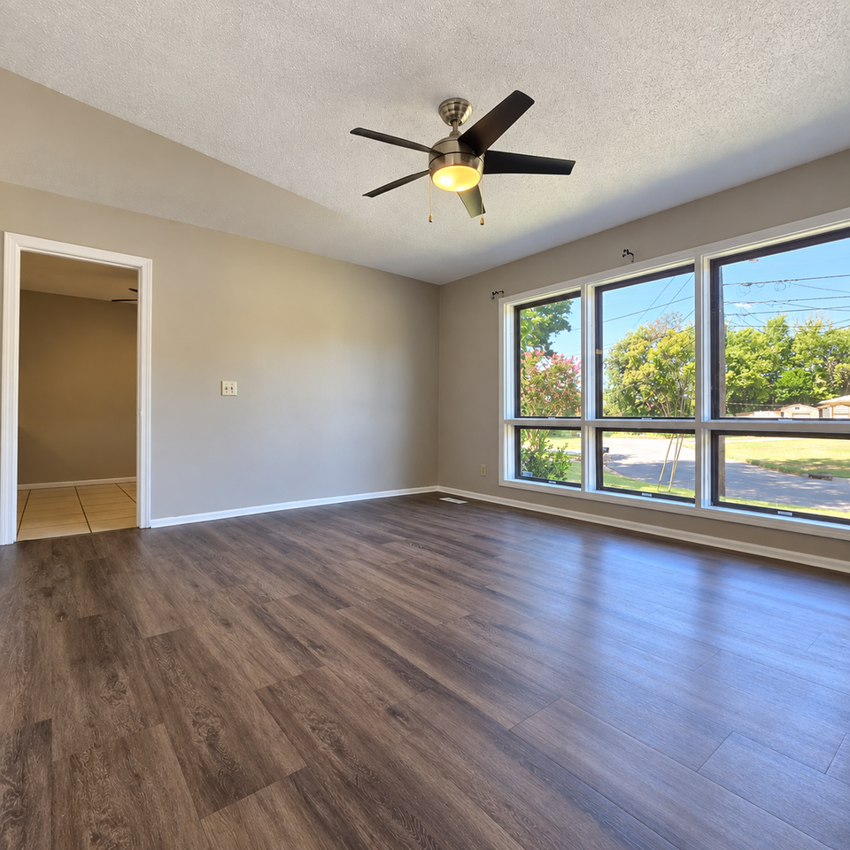4511 Austin Ave Nw - Photo 3 of 18
