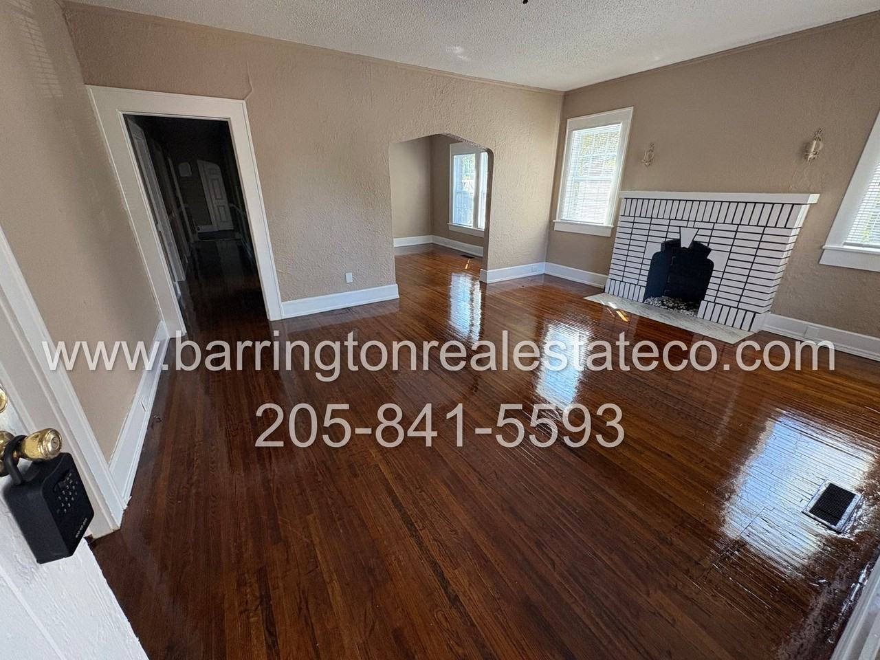 7429 Rome Ave - Photo 3 of 6
