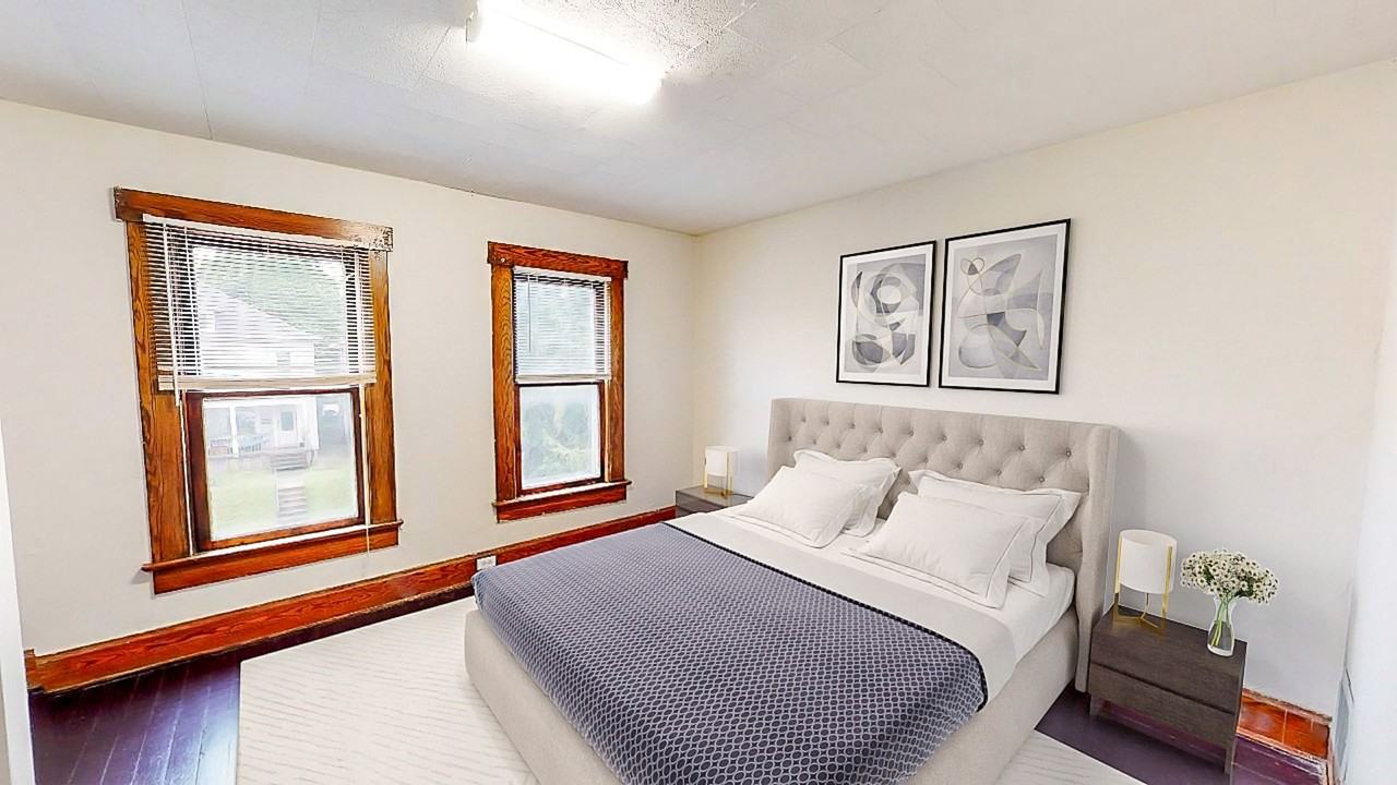 48 W Blake Ave - Photo 2 of 16