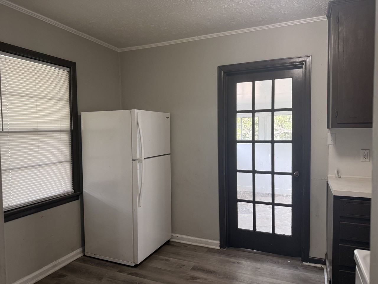 3462 East St - Photo 5 of 8
