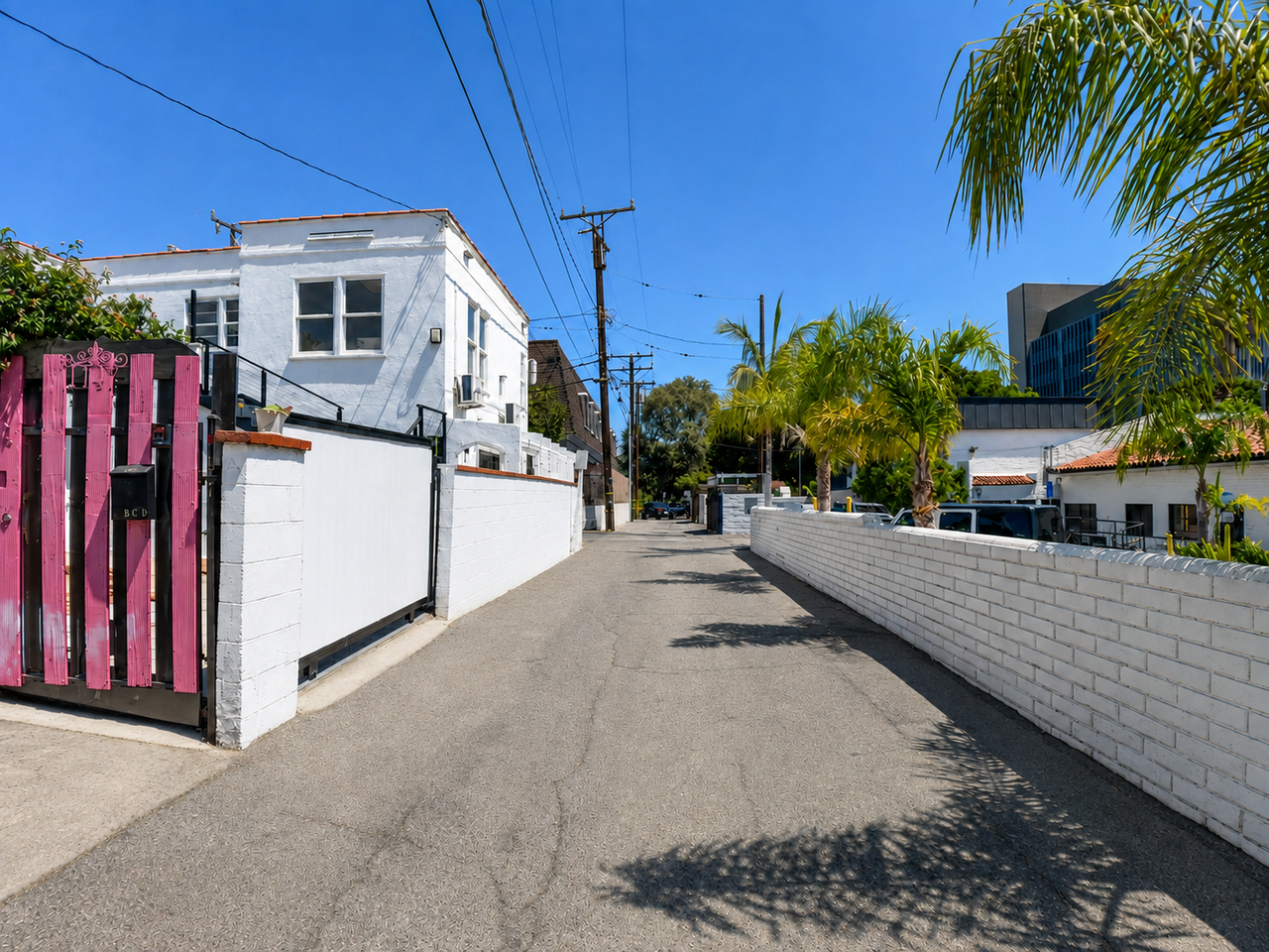 1147 24th Street, Unit A - Photo 2 of 38