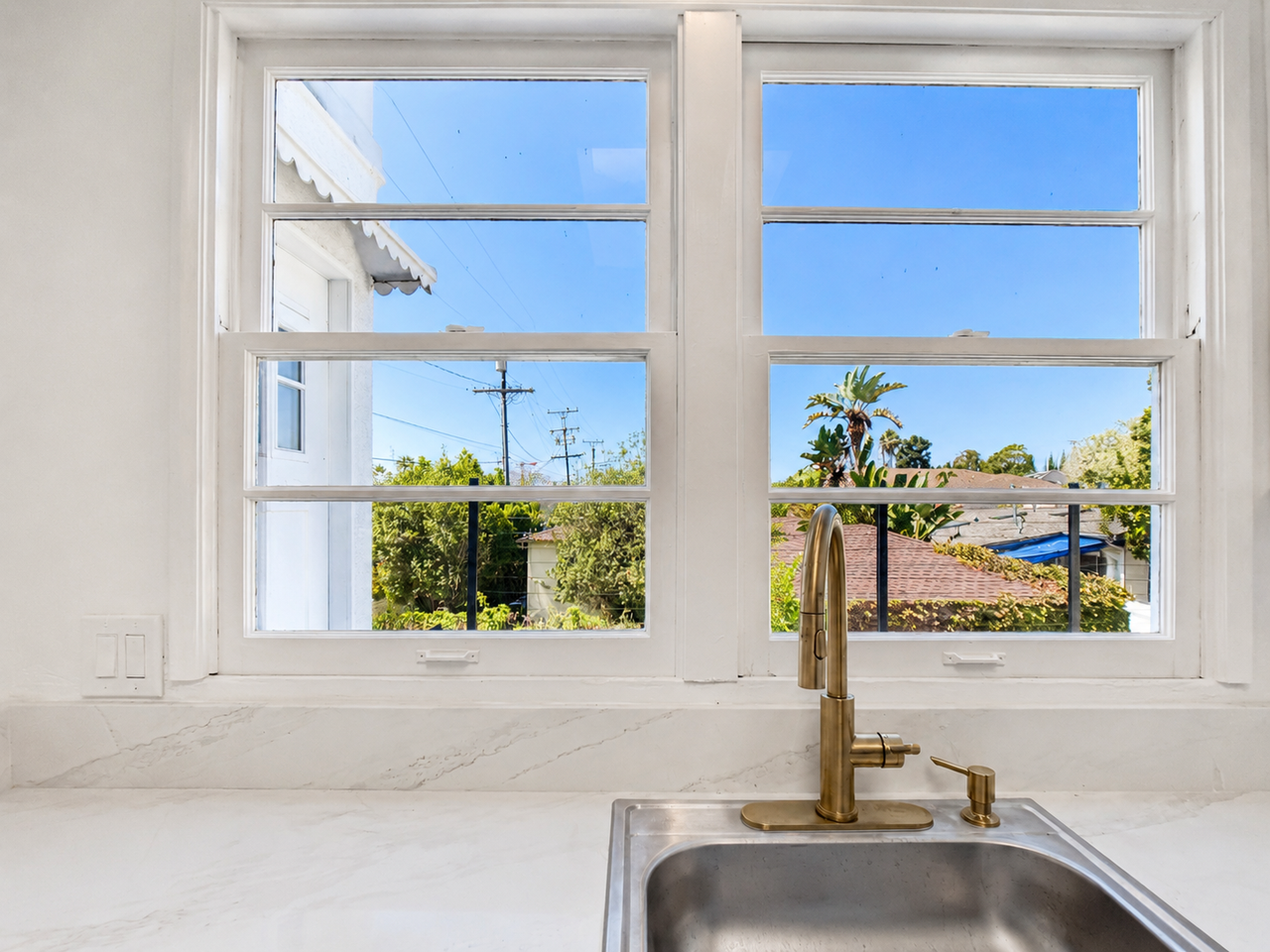 1147 24th Street, Unit A - Photo 3 of 38