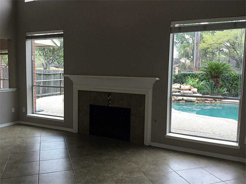 22931 Palm Trail Dr #1 - Photo 3 of 24