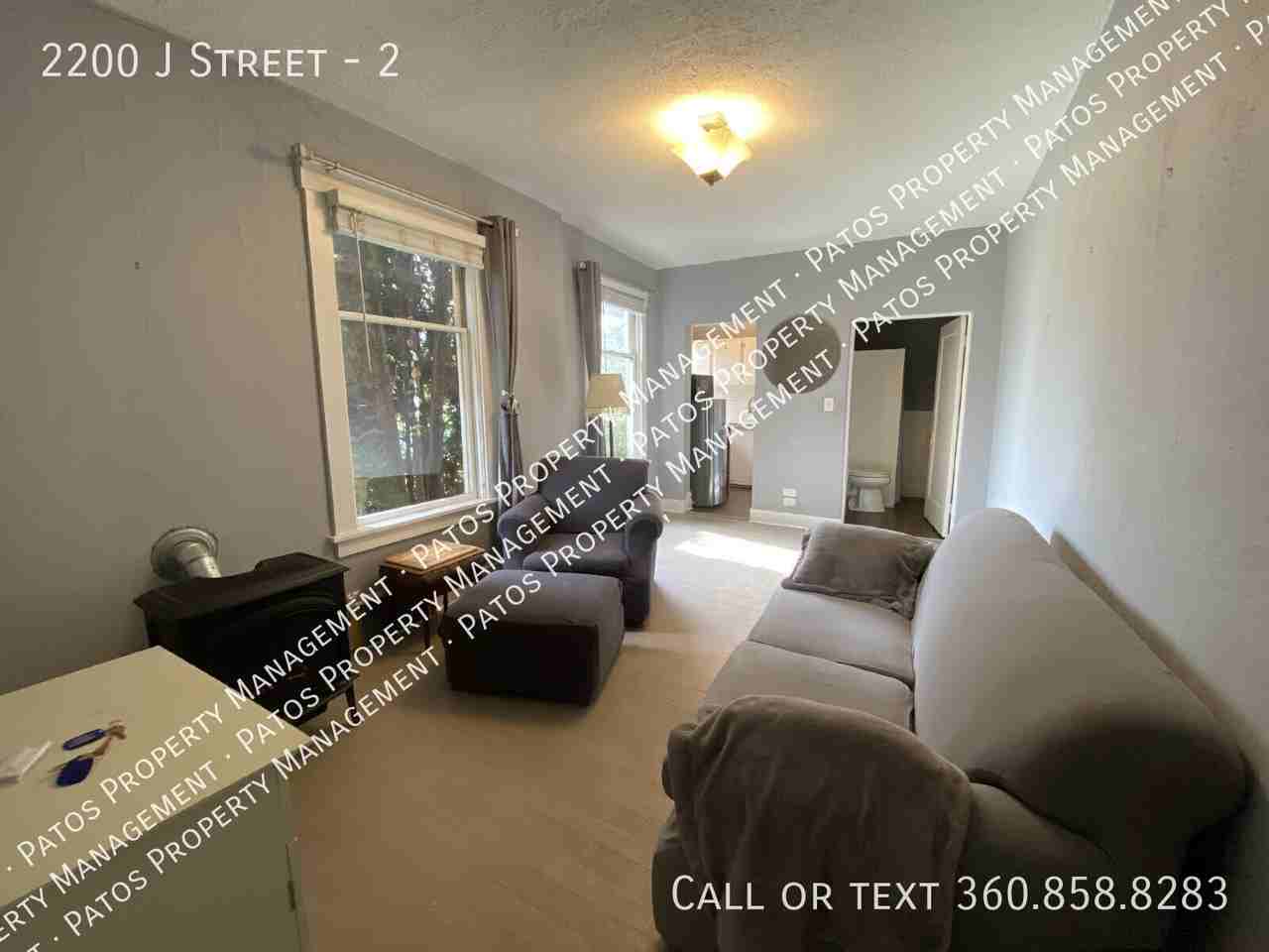 2200 J St #2 - Photo 3 of 17