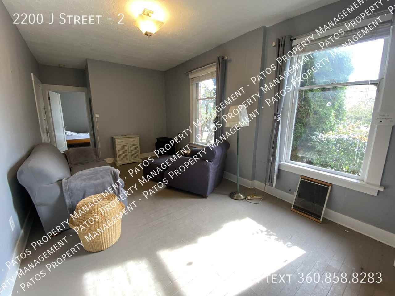 2200 J St #2 - Photo 5 of 17