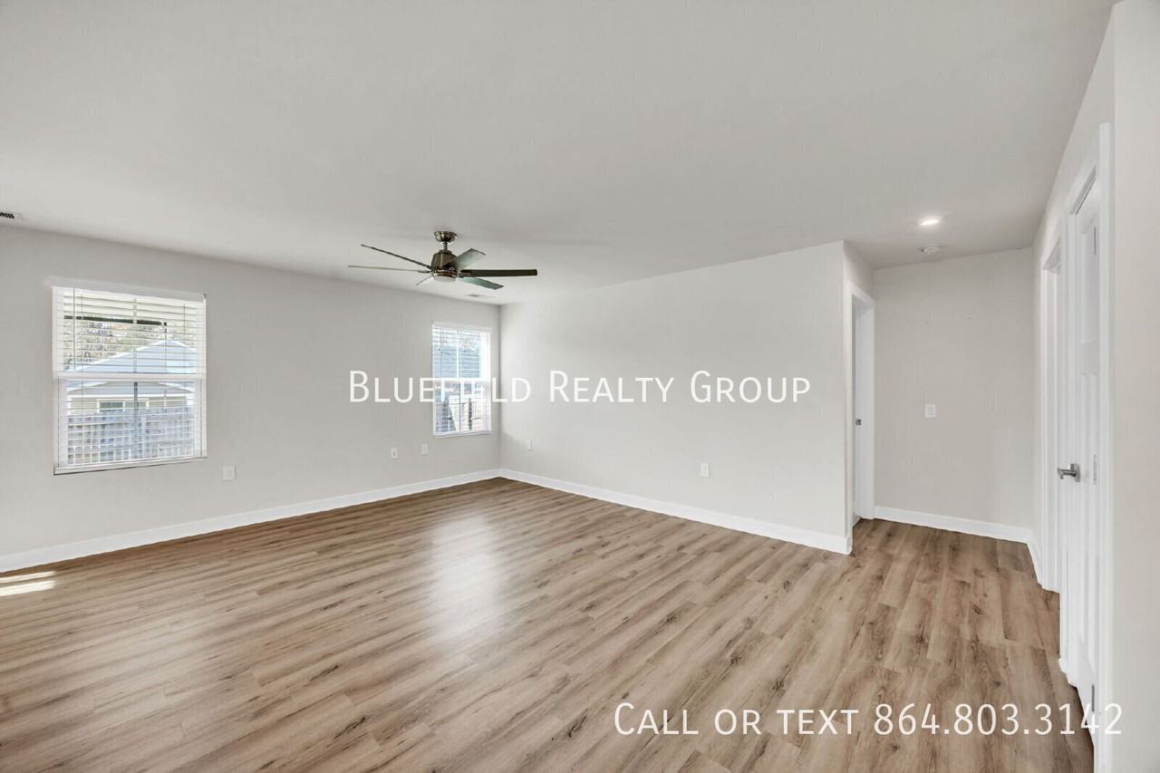 128 Sylvester St - Photo 5 of 27