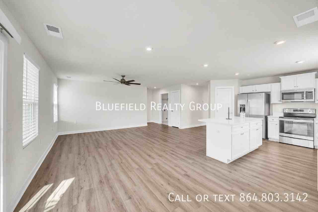 128 Sylvester St - Photo 7 of 27