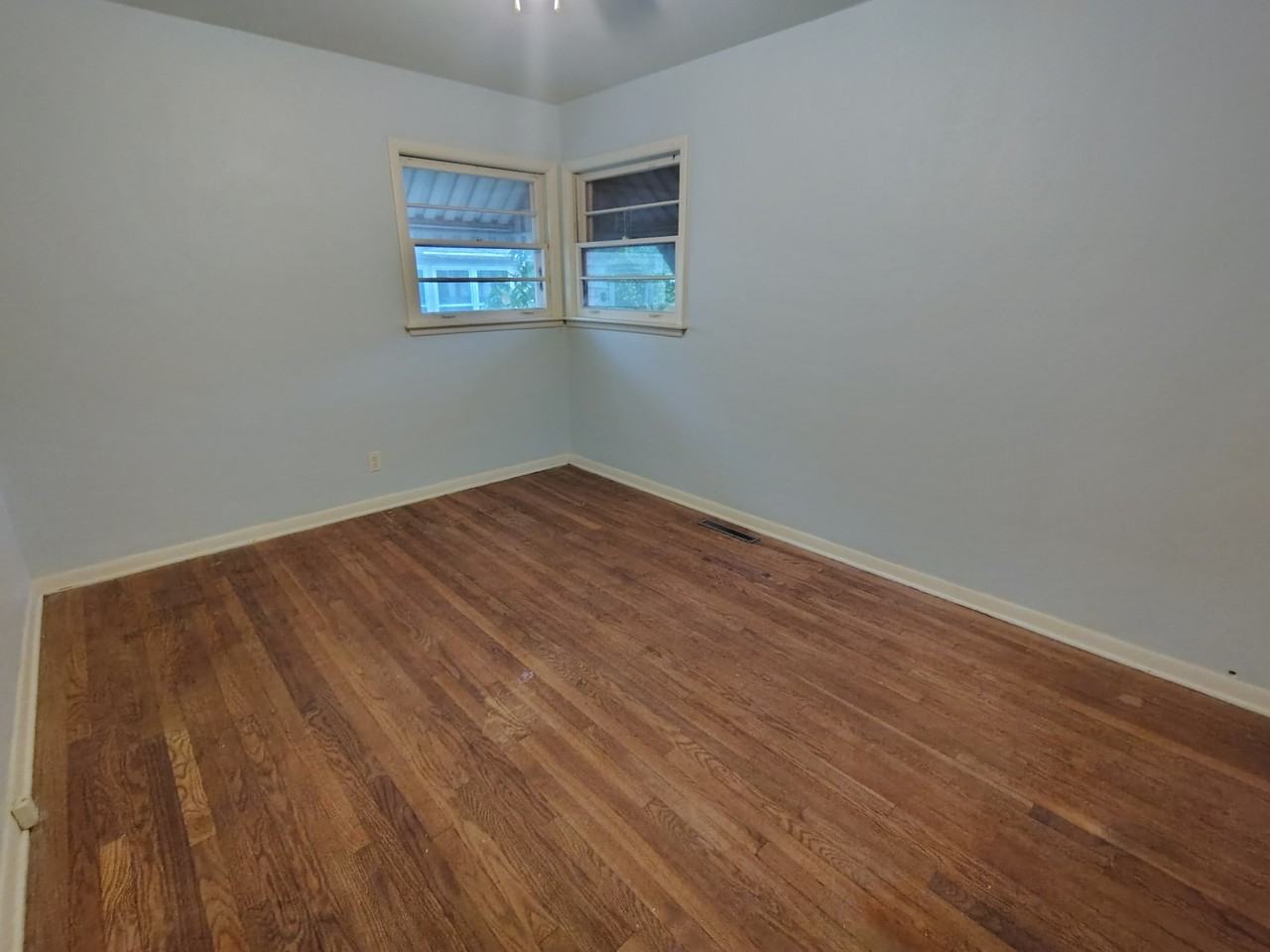 2021 24th St - Photo 4 of 9