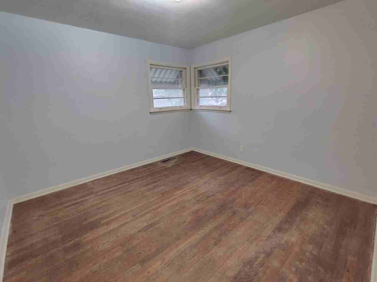 2021 24th St - Photo 6 of 9