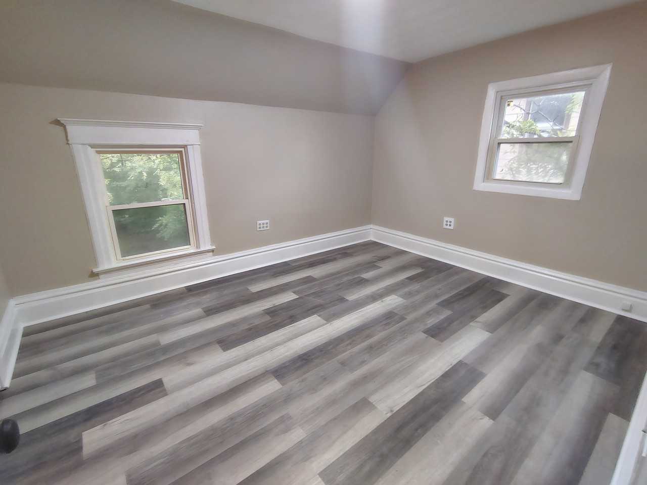 1208 Revell Ave - Photo 7 of 7