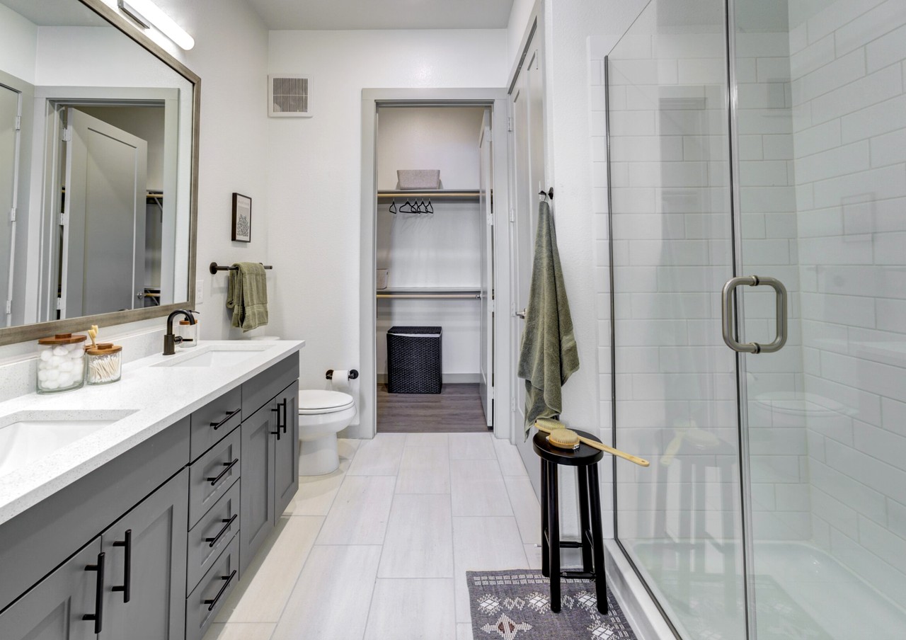 1130 Airport Blvd - Photo 7 of 25