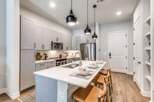 841 Airport Blvd - Photo 1 of 1