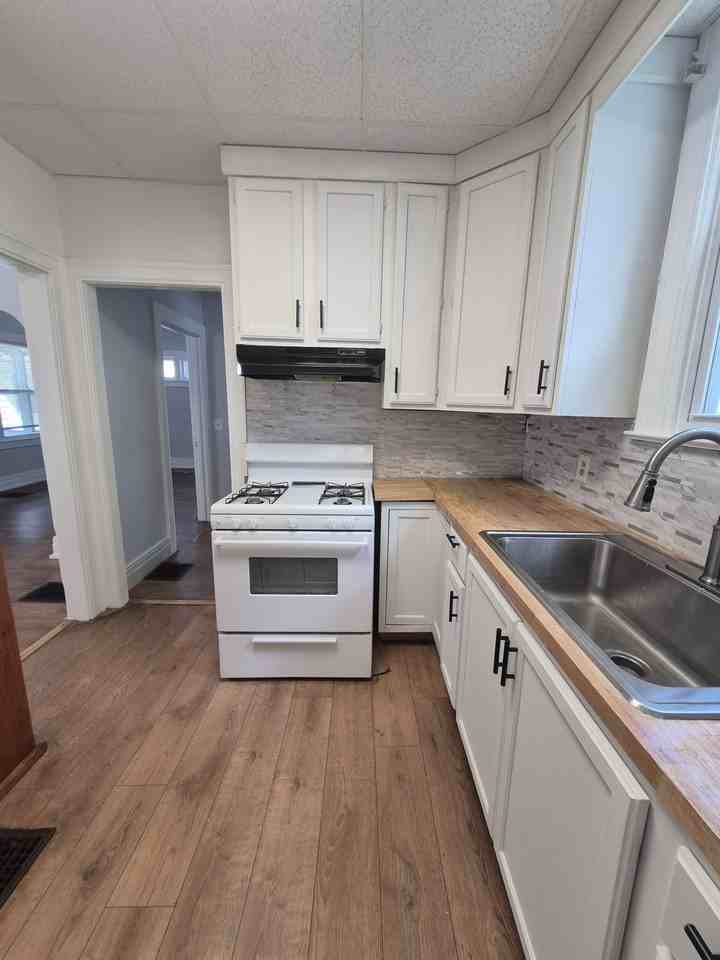 692 Chili Ave - Photo 7 of 17