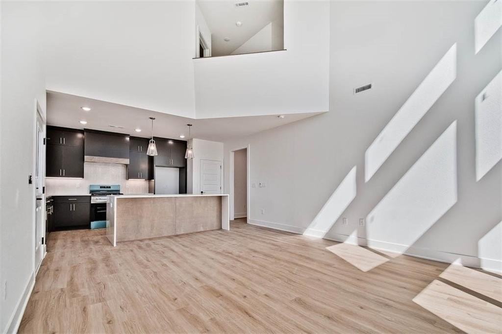 2 Haslemere Dr - Photo 4 of 30