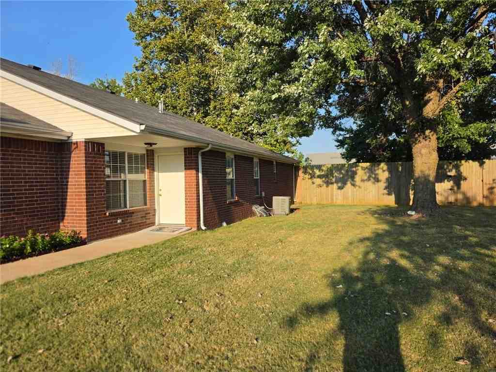809 Kinkade Pl #A - Photo 3 of 25