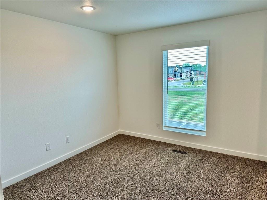 831 New York Ave - Photo 6 of 12
