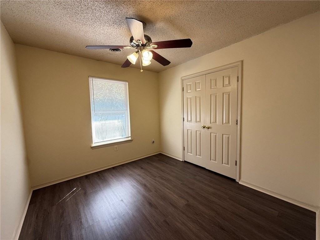 2310 N Raven Ln - Photo 2 of 13