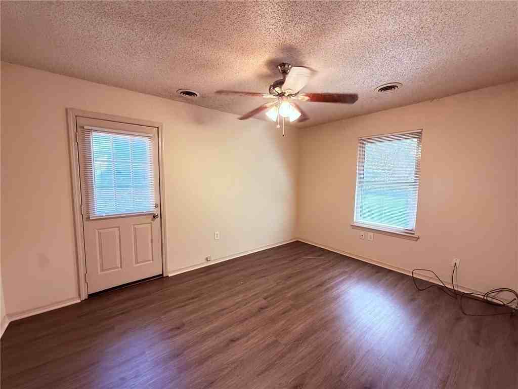 2310 N Raven Ln - Photo 6 of 13